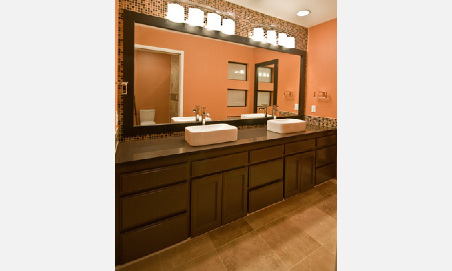 Double vessel sinks
