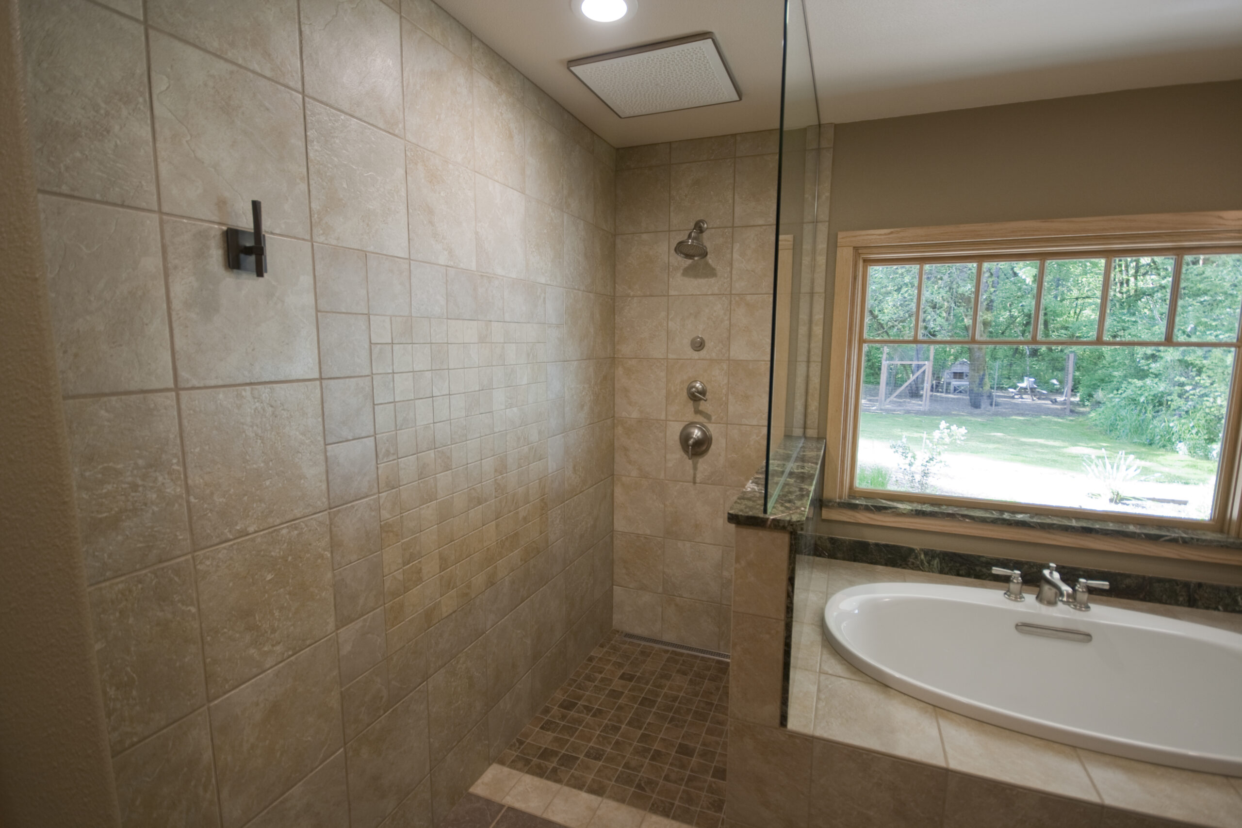 Soaker tub