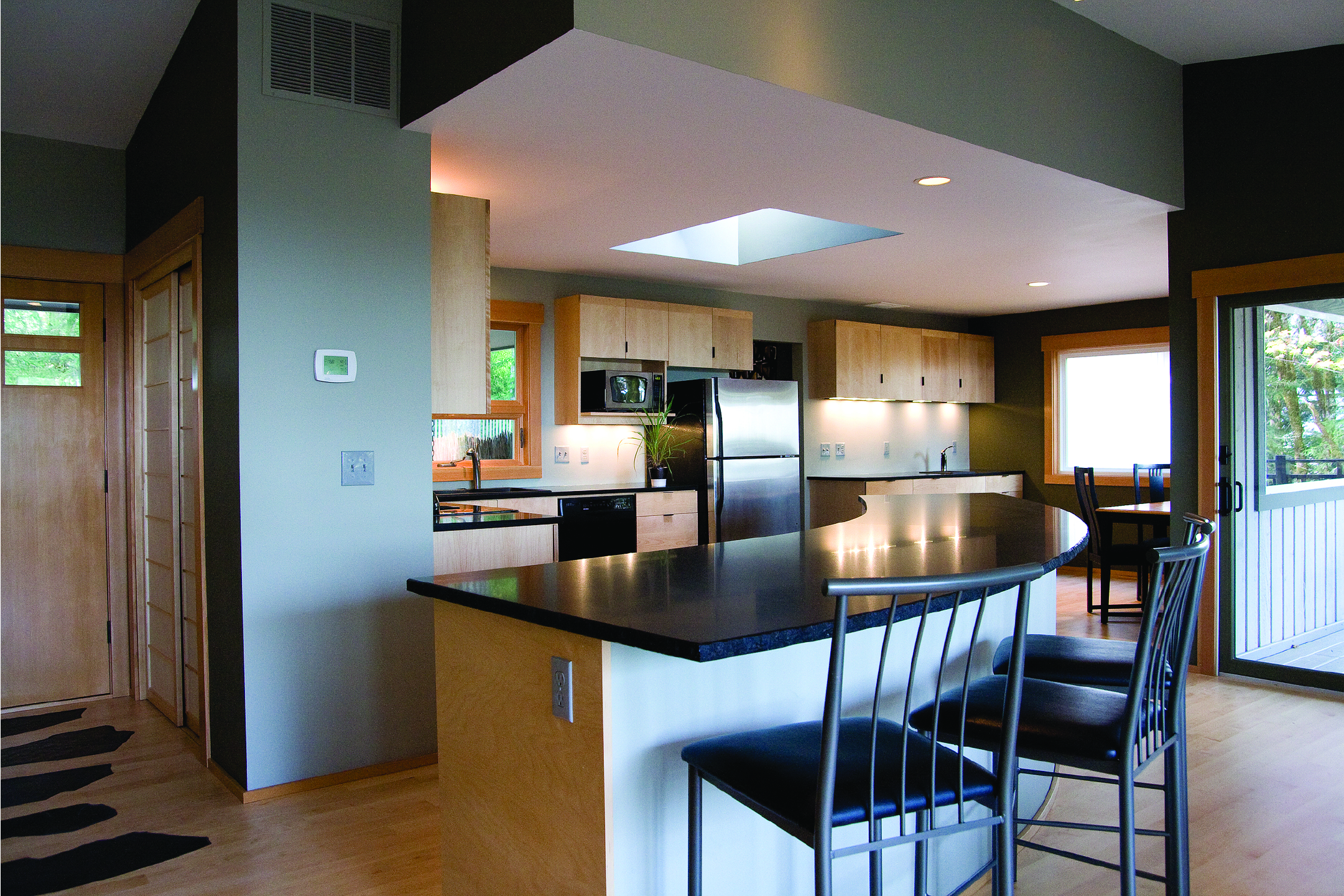 chiseled edge curved kitchen counter
