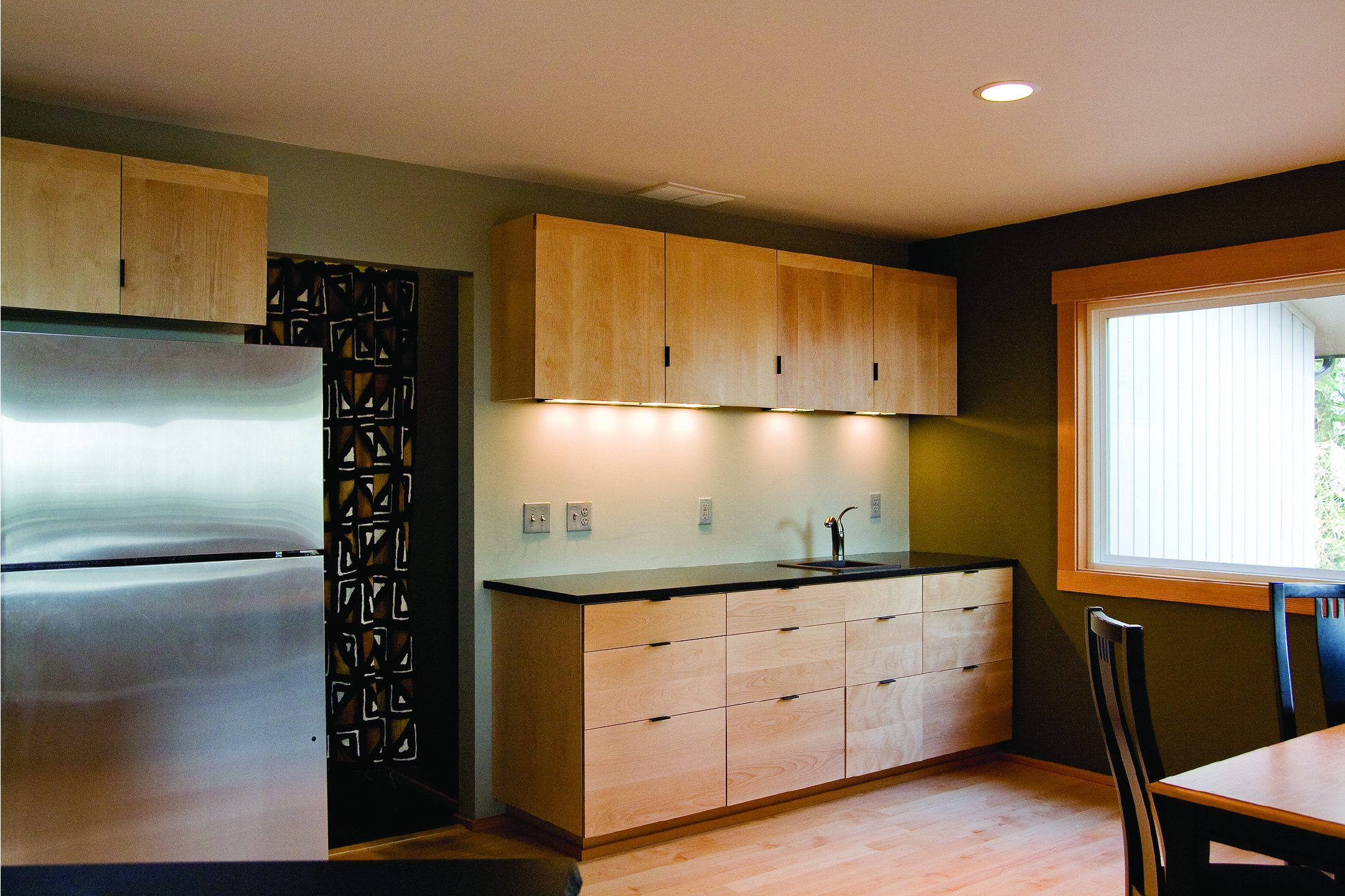 Bar sink cabinet with drawer fronts