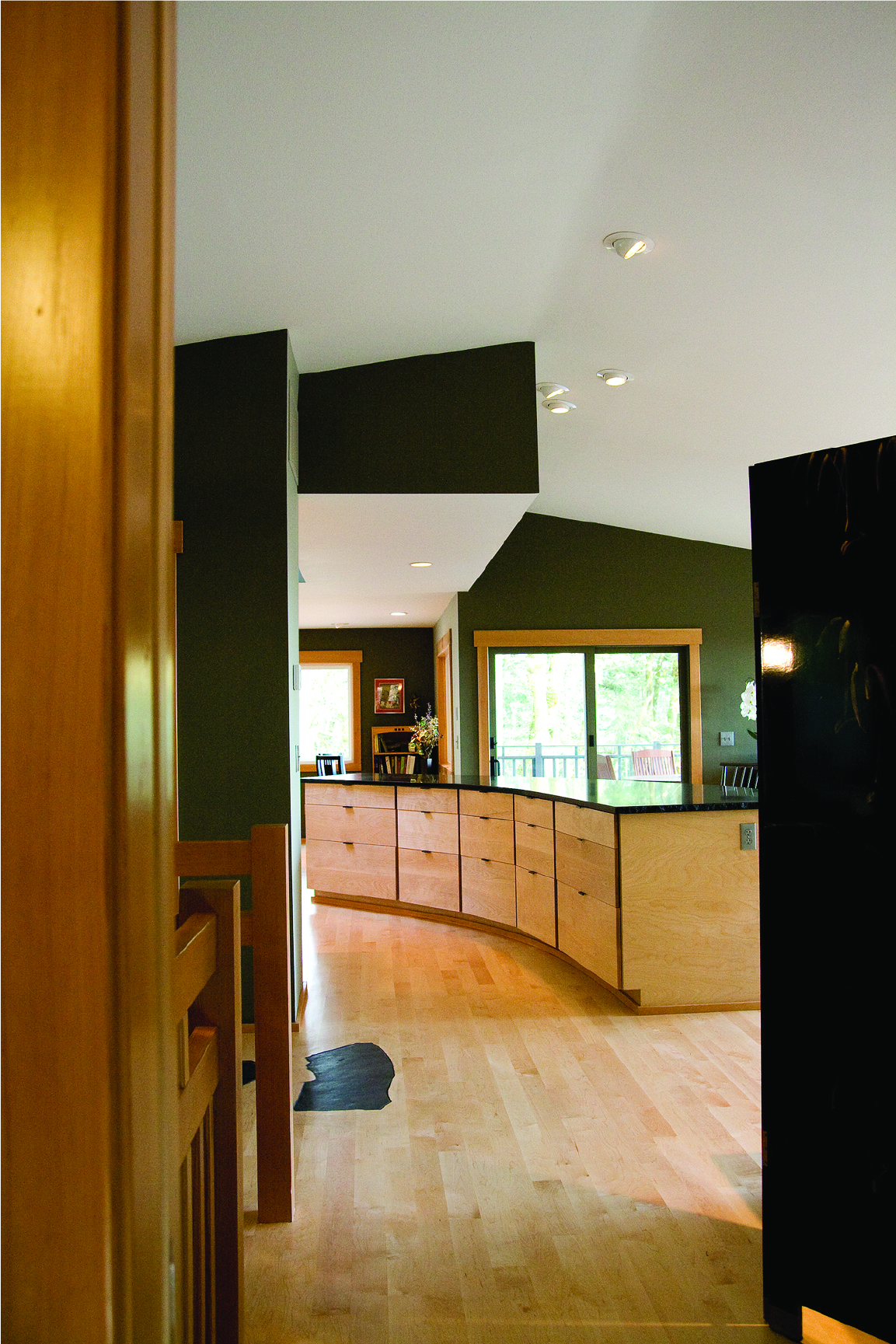 Curved kitchen island