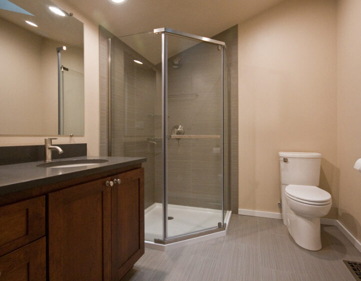 Bismarck ND bathroom remodeler, vaulted ceiling bathroom remodel with full-height tile shower surround